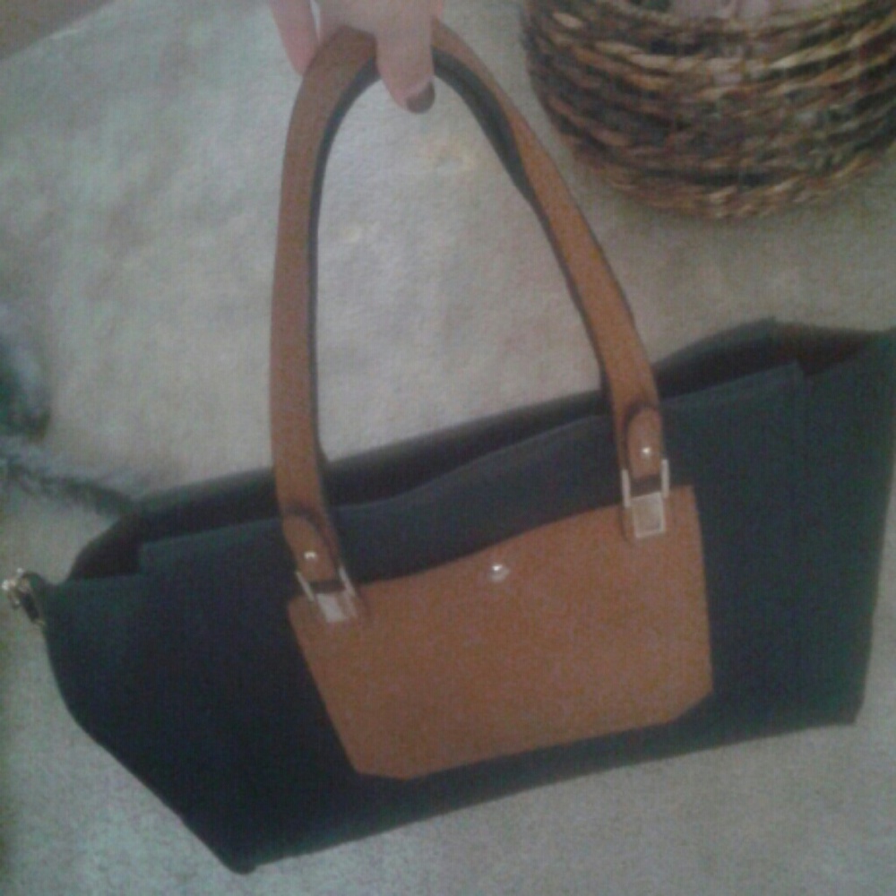 Colorblock tote - Picture 2 of 4