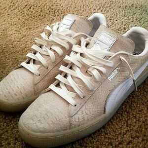 Puma Suede