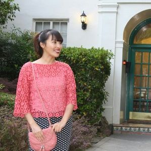 Coral top