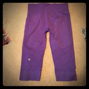 Lululemon size 10 crops