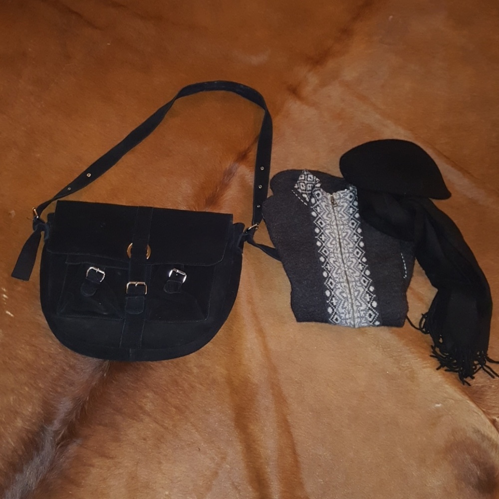 Black suede pocketbook...