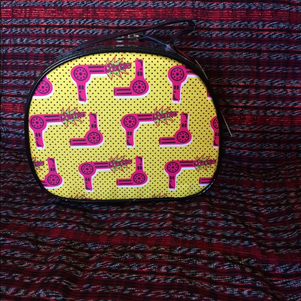 New makeup bags and brushes - Picture 3 of 8