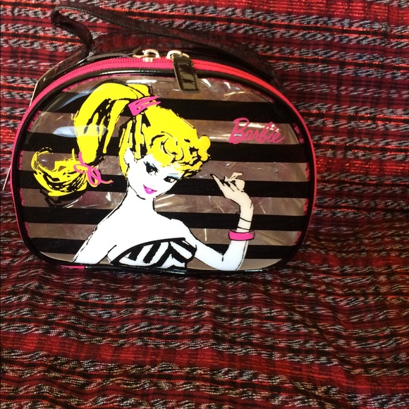 New makeup bags and brushes - Picture 2 of 8