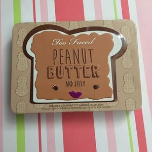 Too Faced Peanut Butter and Jelly Palette
