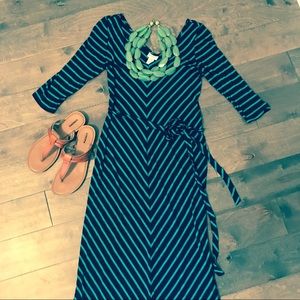 SALE - Maternity ⭐️ Motherhood - Long Chevron Maxi