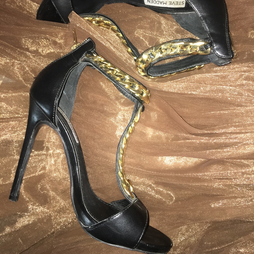 Steve Madden "I'm coming through" Stilettos