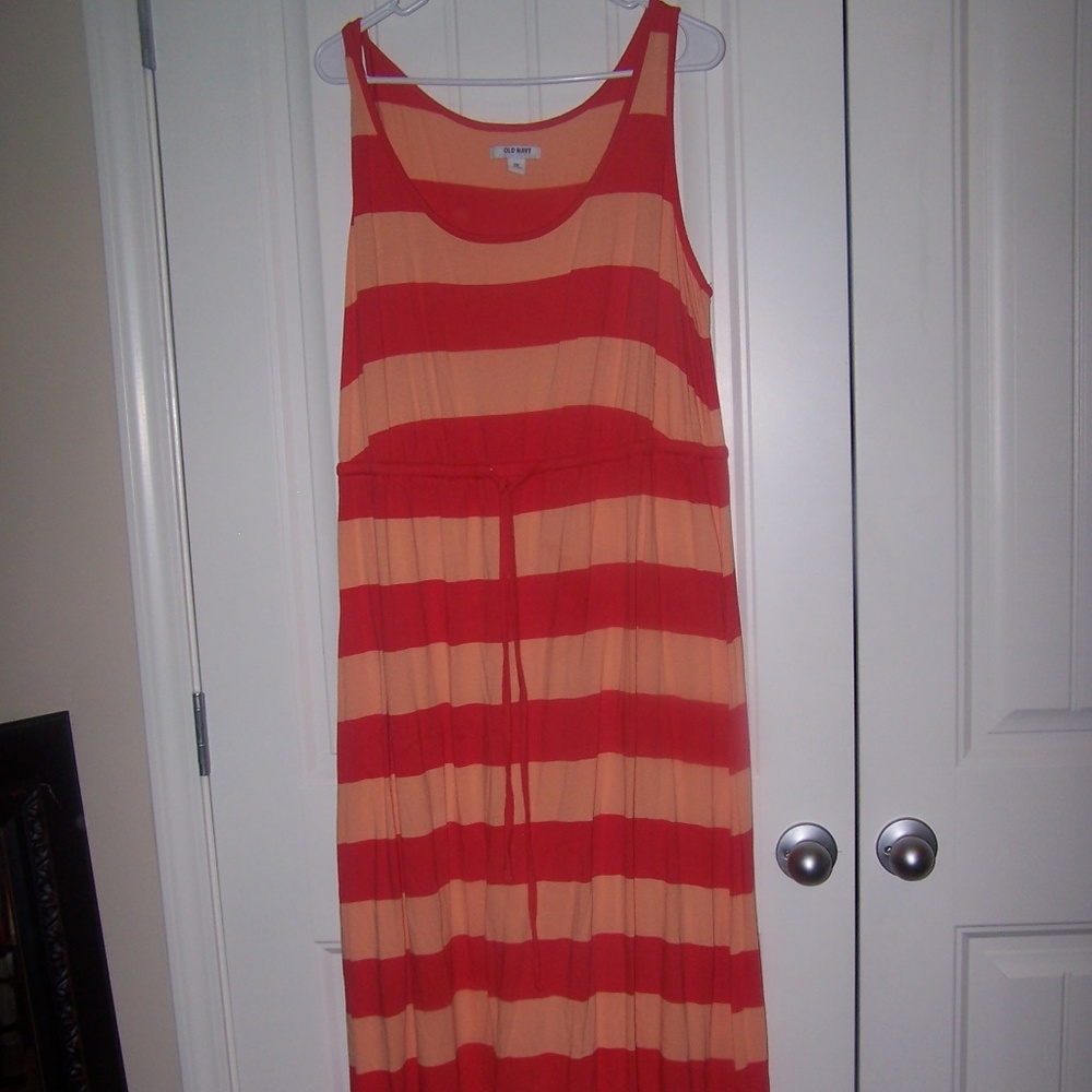 PLUS-OLD NAVY MAXI DRESS