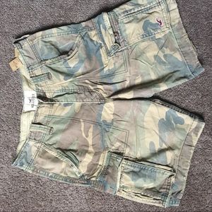 Hollister Camo shorts