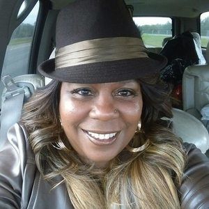 Meet your Posher, Denice