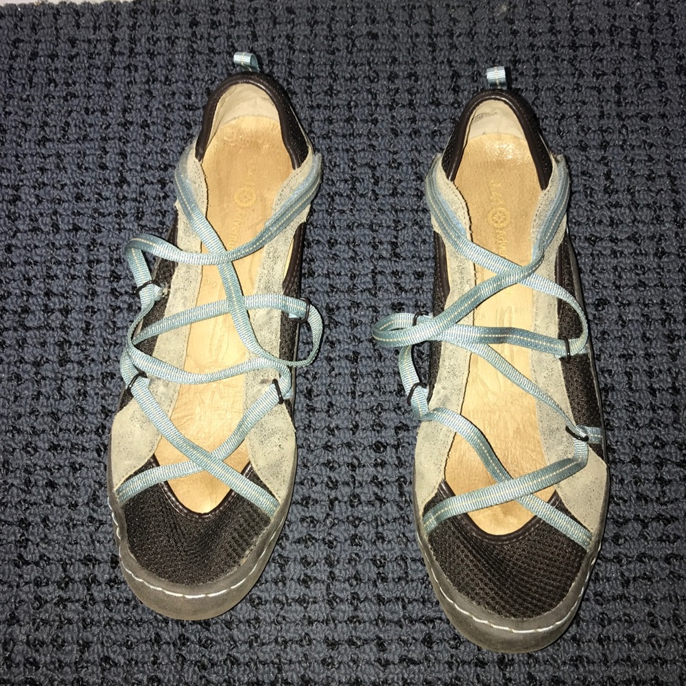 J41 Sneaker Shoe