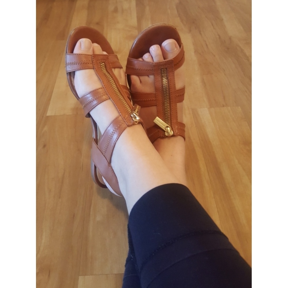 Michael Kors Brown Leather Sandals Size 6.5