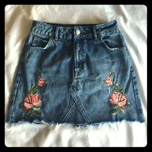 Topshop Moto Rose Embroidered Denim Skirt