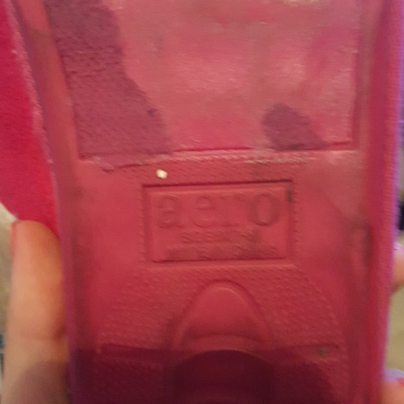 Slippers - Picture 2 of 2