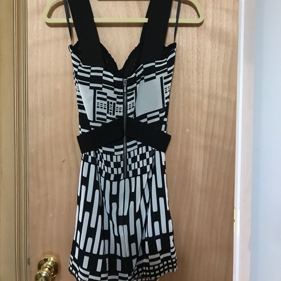 BCBGeneration dress - Picture 3 of 4