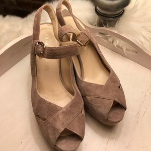 Stuart Weitzman size 7 nude platform sandals 4 in