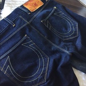 True Religion Jeans Men's Size 32 (Seat 34)