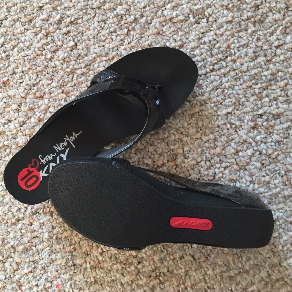 LIKE NEW DKNY sandals size 10