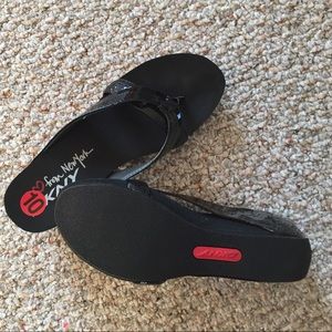 LIKE NEW DKNY sandals size 10