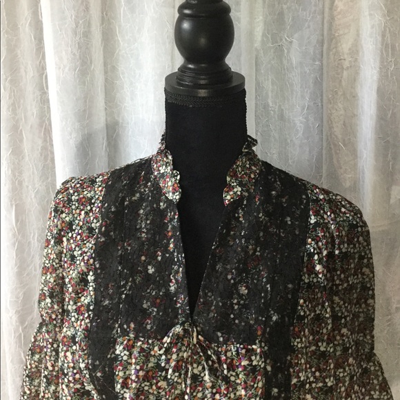Sheer floral peasant top - Picture 2 of 5
