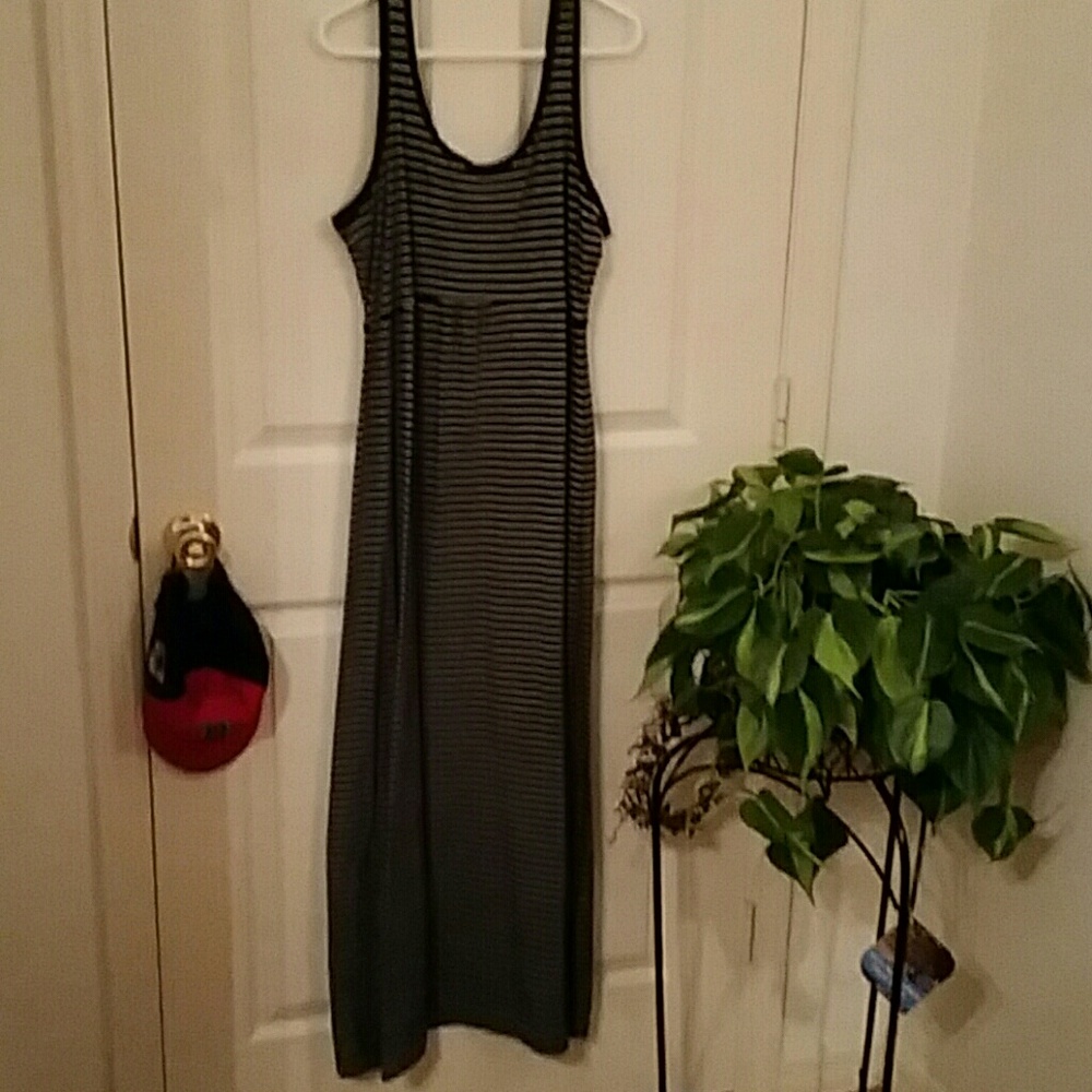 Columbia maxi dress size L