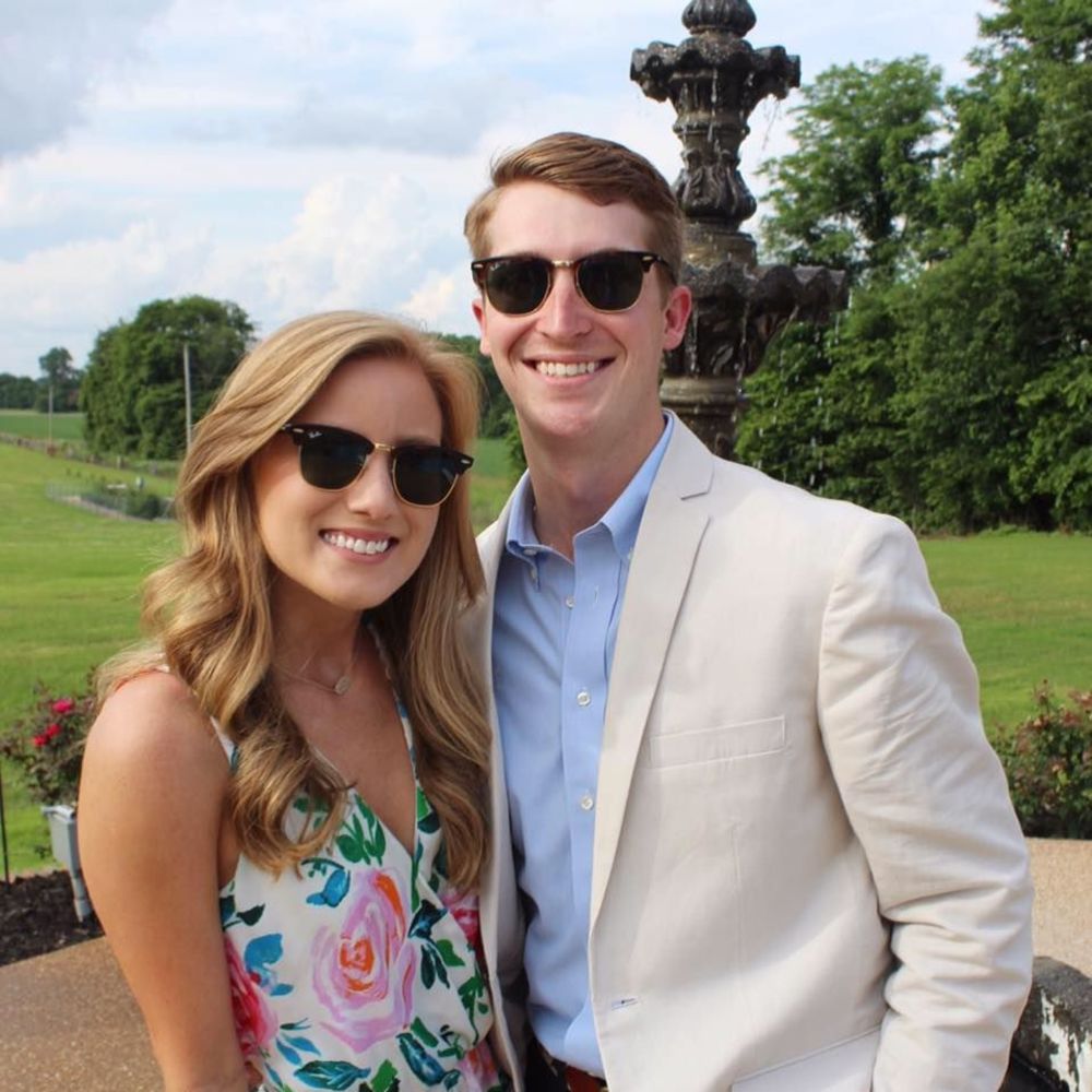 Meet your Posher, Caitlin