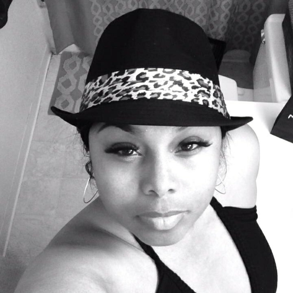 Meet your Posher, La Ronda