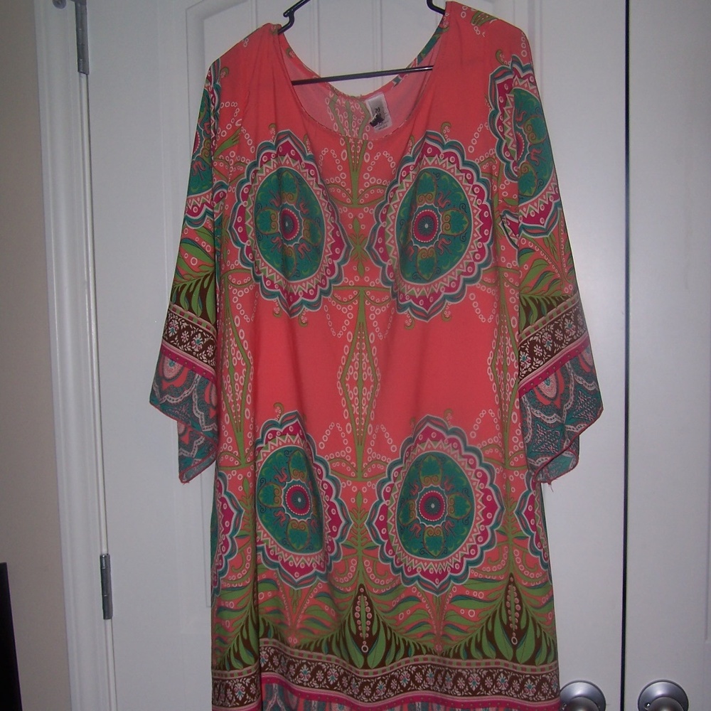 PLUS-BOUTIQUE DRESS