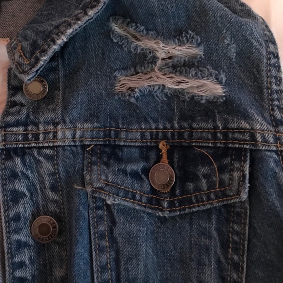 Vest - Picture 2 of 2