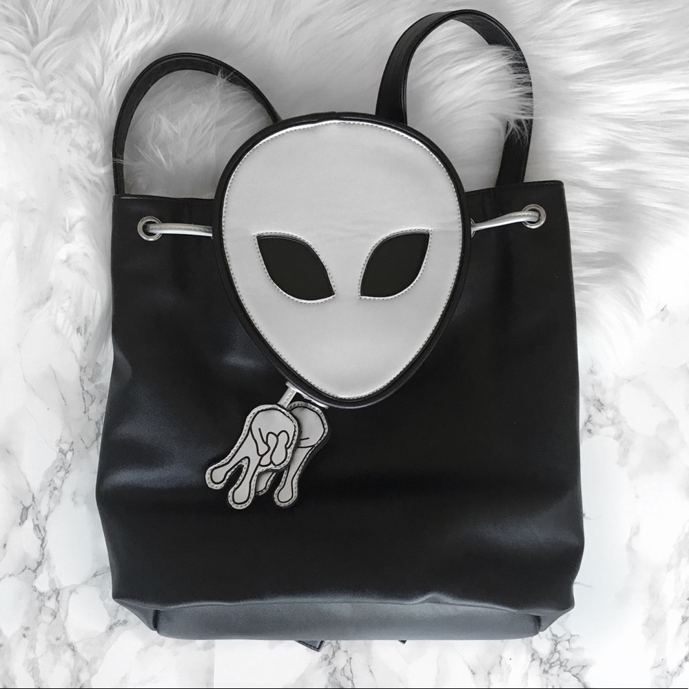 • Alien Bucket Bag // Backpack •