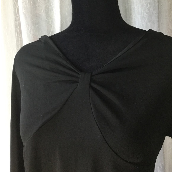 New additions maternity top - Picture 2 of 4