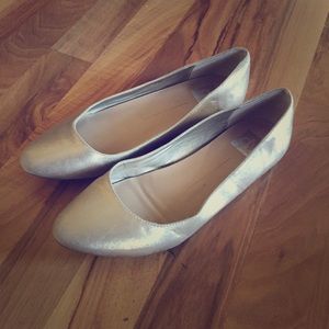 Gold ballet flats