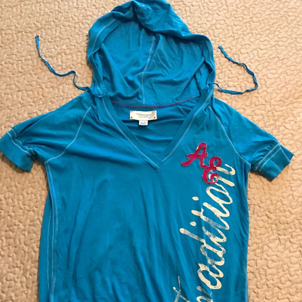 American Eagle Outfitters Hooded 3/4 Shirt