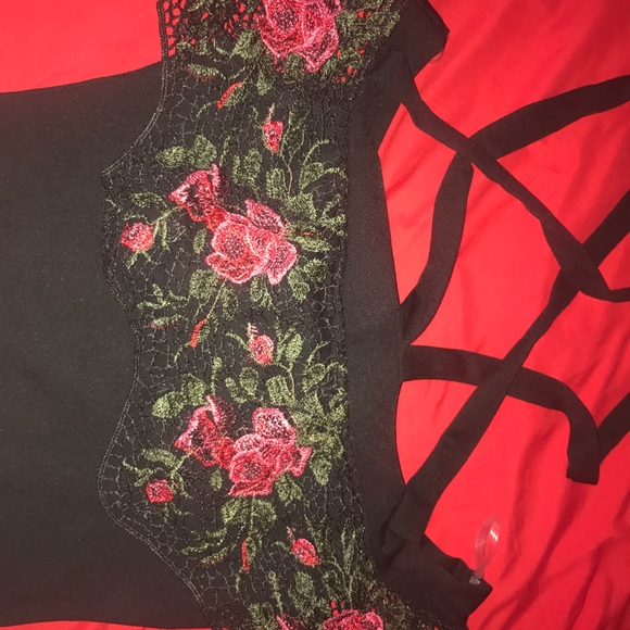 Top - Picture 2 of 2