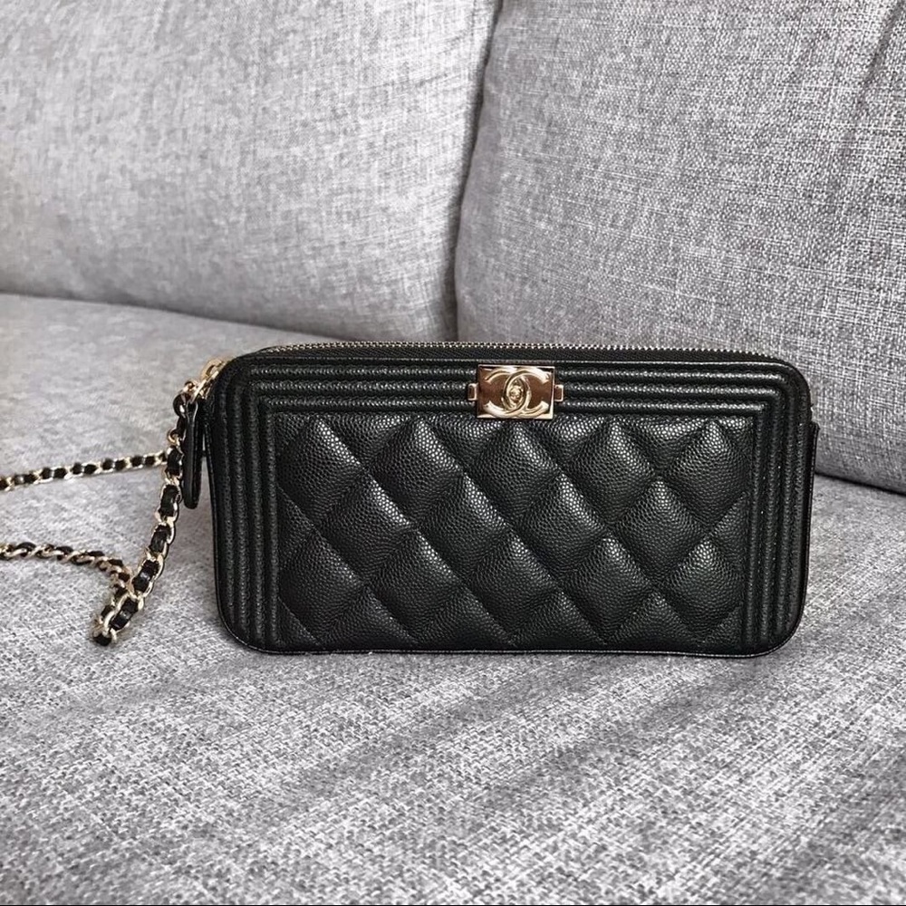 SOLD 📍2017 Chanel Boy Clutch/Wallet on Chain