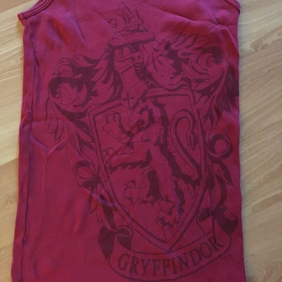 XX DONATED XX Harry Potter Gryffindor tank - Picture 2 of 3