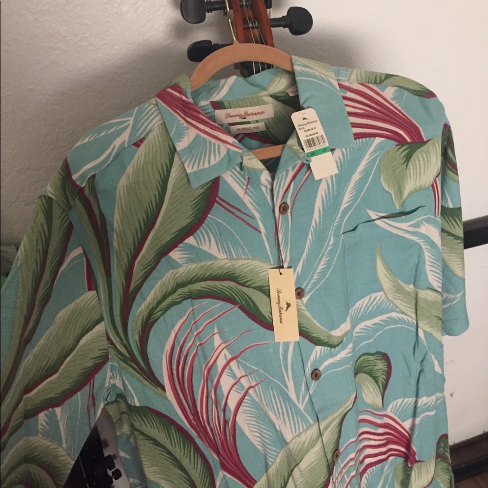 Brand New Tommy Bahama Original Fit in Large