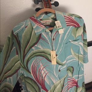 Brand New Tommy Bahama Original Fit in Large