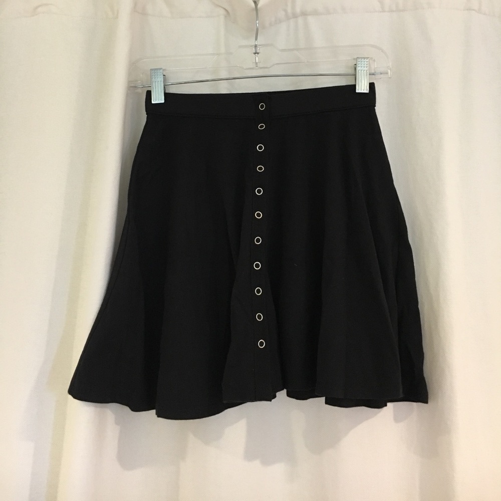 Black skirt with buttons