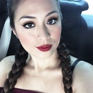 Meet your Posher, Beatriz