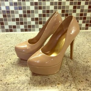 Jessica Simpson Waleo Platform Pumps