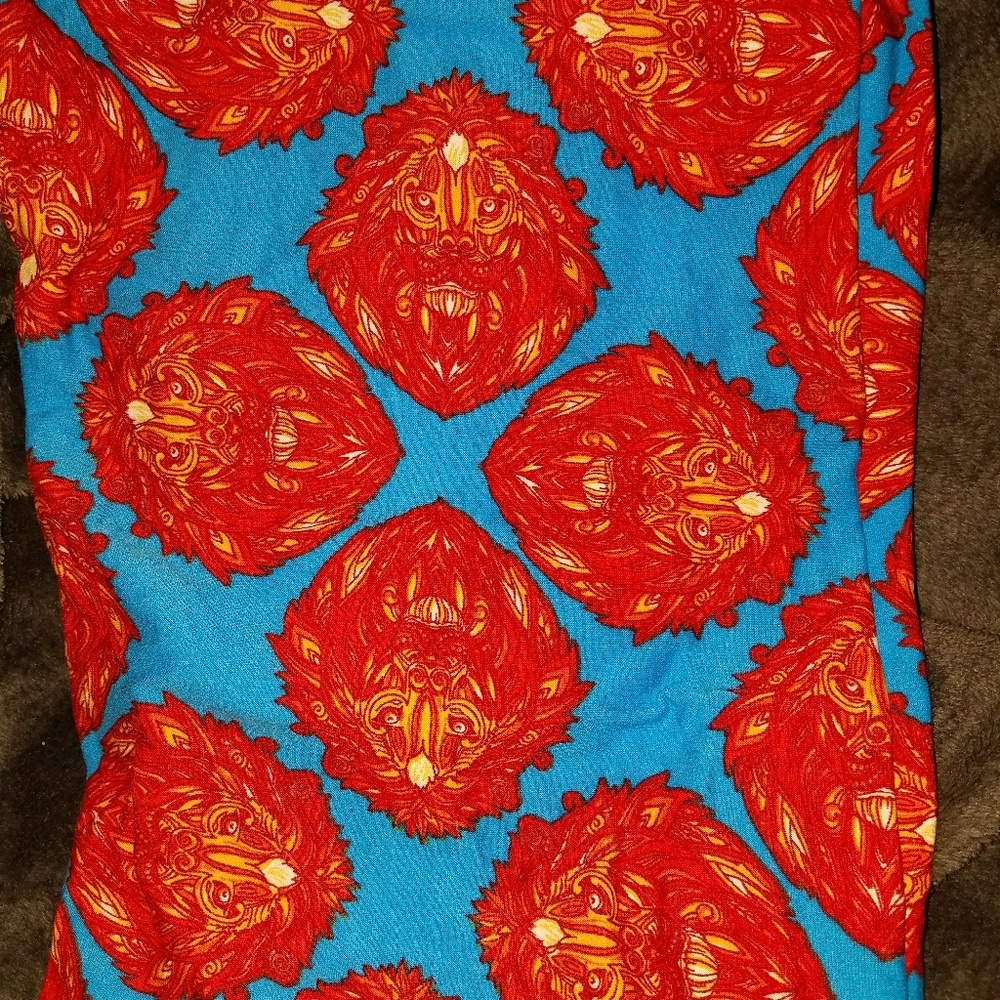 BNWOT TC LULAROE Lion leggings