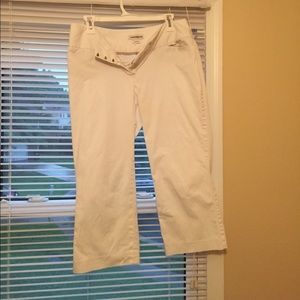 Capri white pants