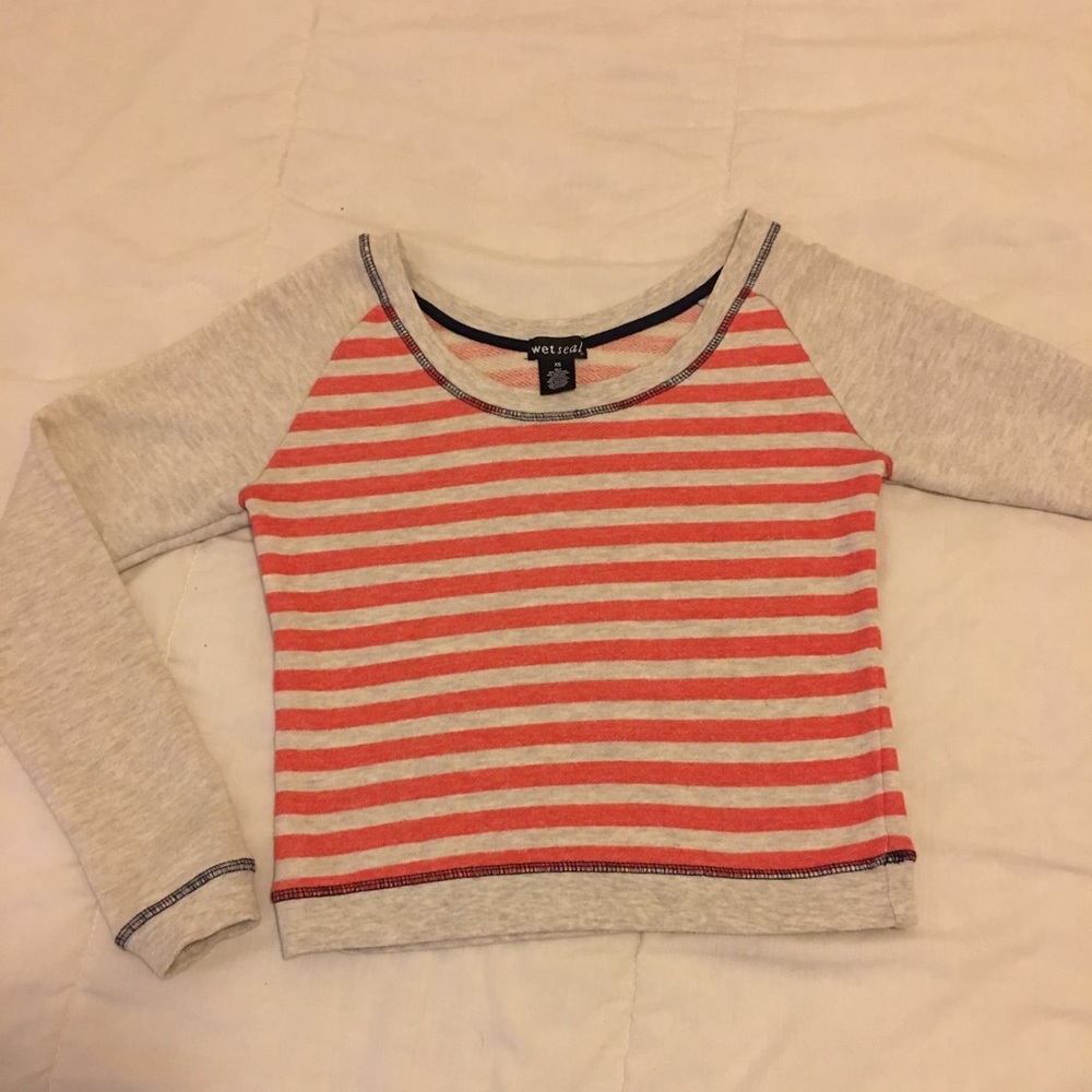 Wet seal sweater