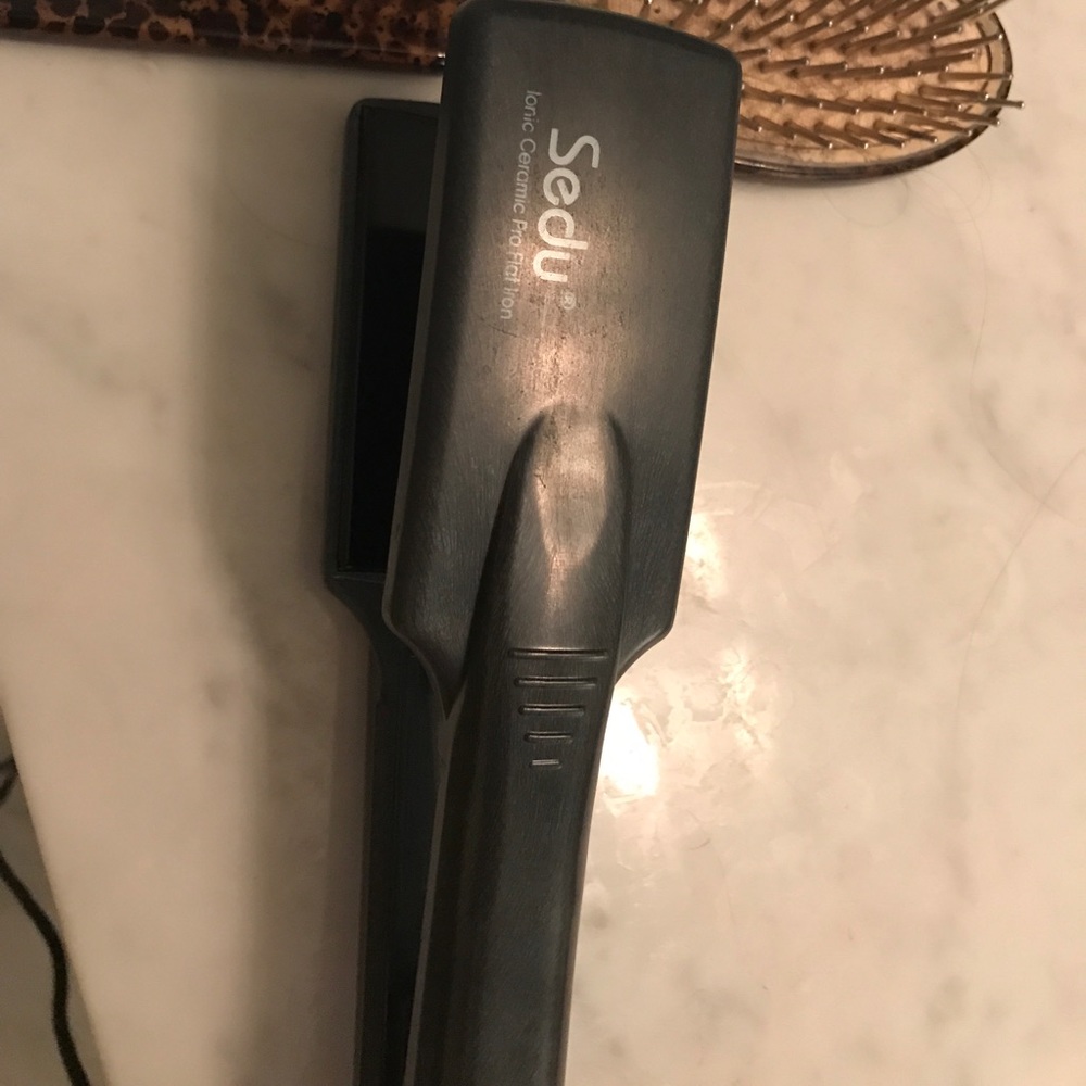 hair straightener