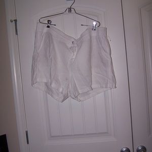 PLUS WHITE LINEN OLD NAVY SHORTS
