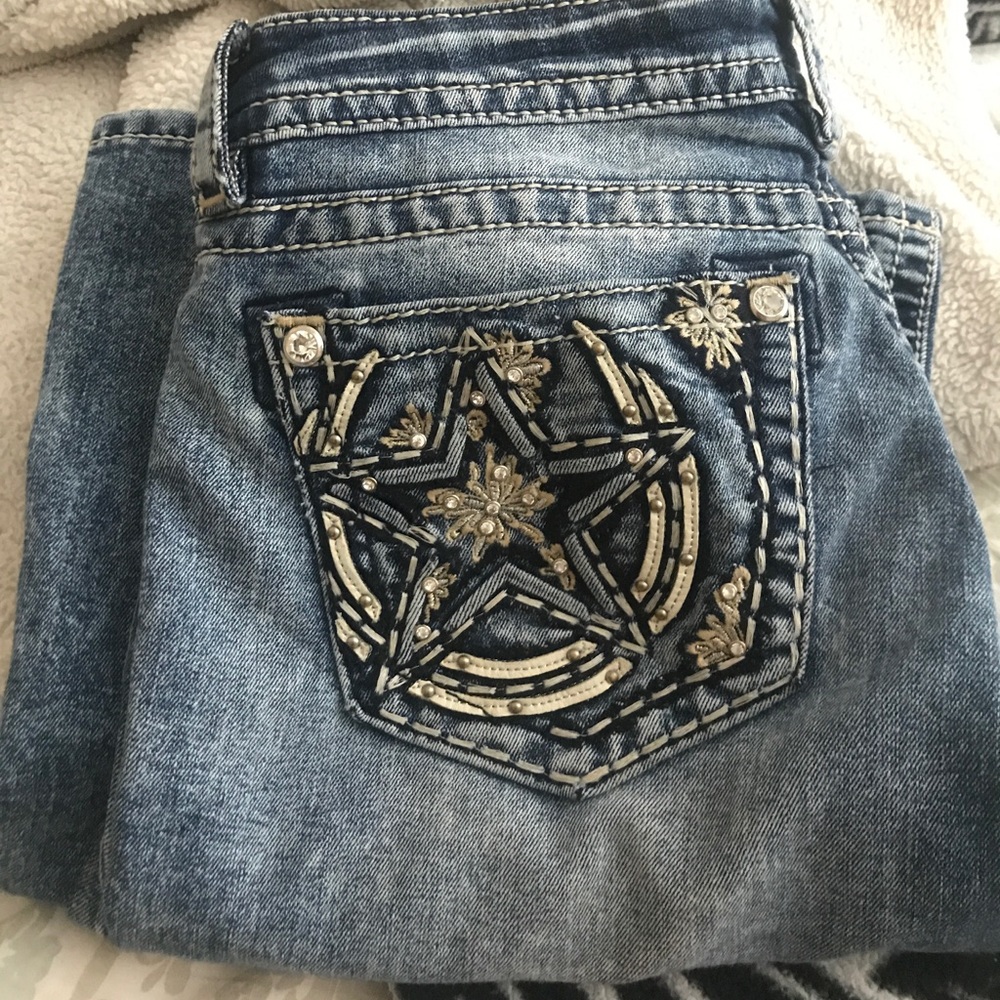 MISS ME BOOTCUT JEANS (size 31)