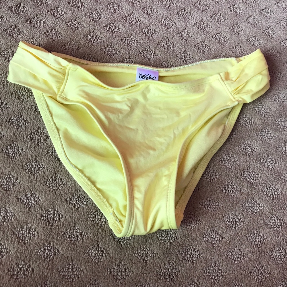 Mossimo swim bottoms