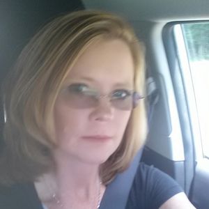 Meet your Posher, Pamela