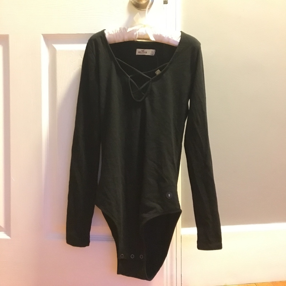 NWT hollister black long sleeve bodysuit