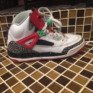 Jordan spizike "haré"